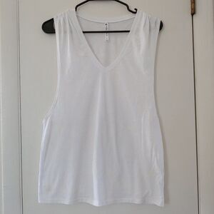 fabletics white rose screen print workout tank top